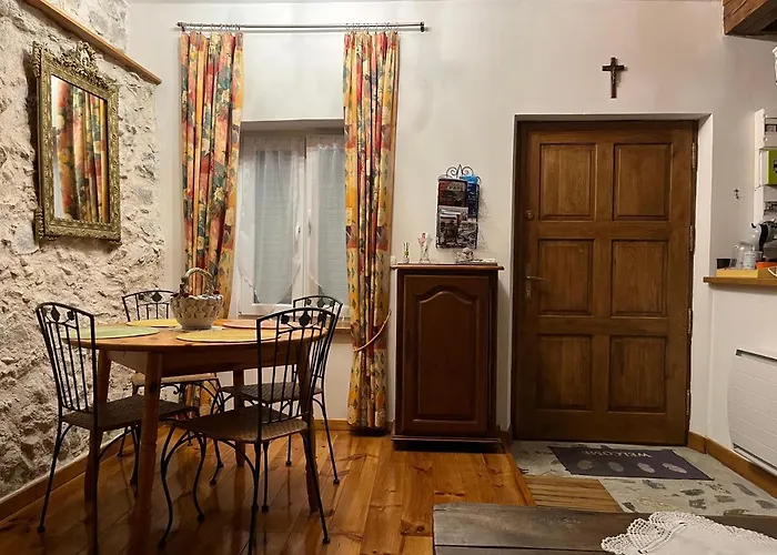 Basia, - Centre , Quartier Historique Sanctuaires A 7 Min A Pied * Λούρδη