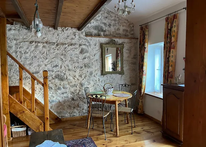 Basia, - Centre , Quartier Historique Sanctuaires A 7 Min A Pied *